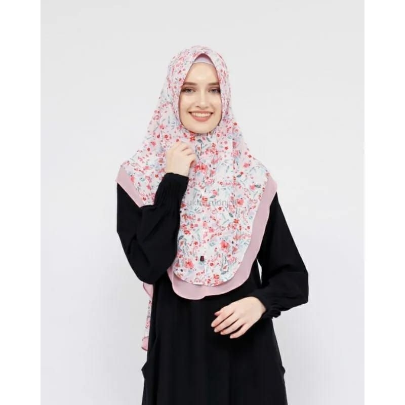 MUNIRA KHIMAR AZQILA