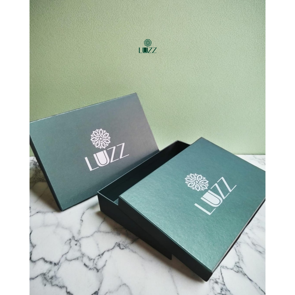 

LUZZ - Box Hampers Mukena Eksklusif