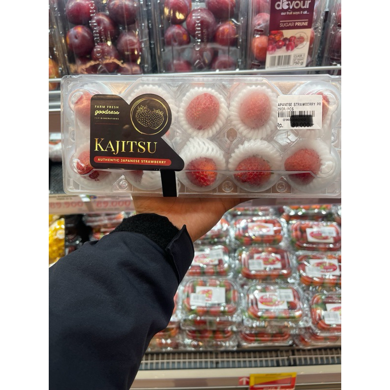 

Strawberry jepang kajitsu fresh 125gram/pack