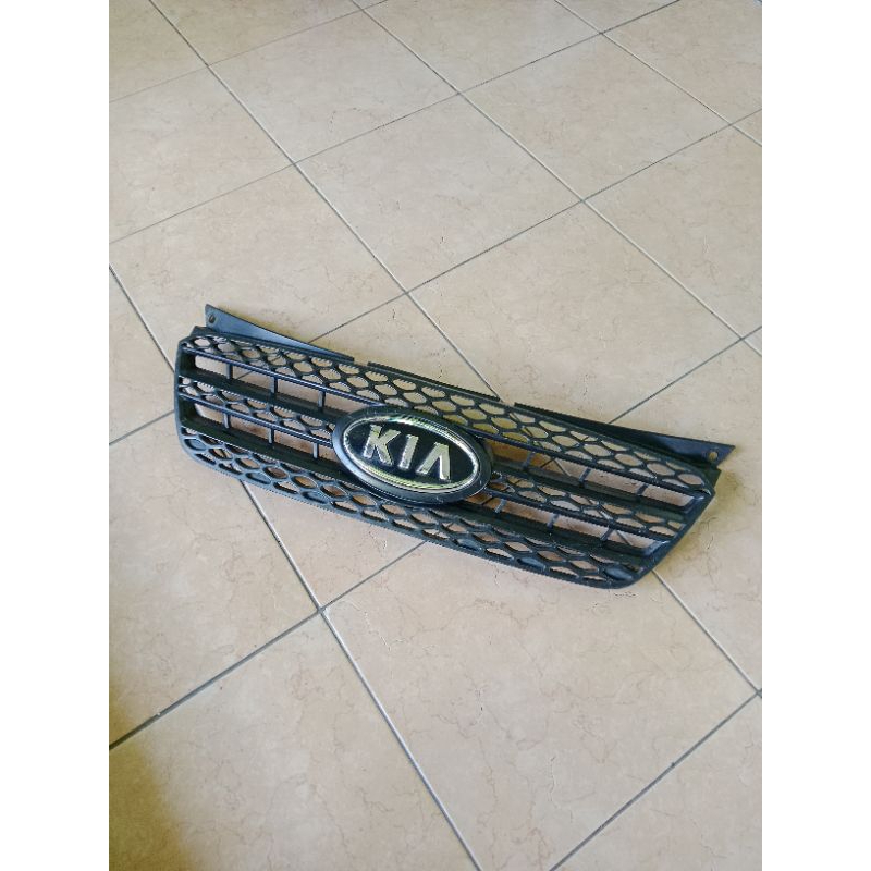 grill Kia Picanto bekas sesuai gambar