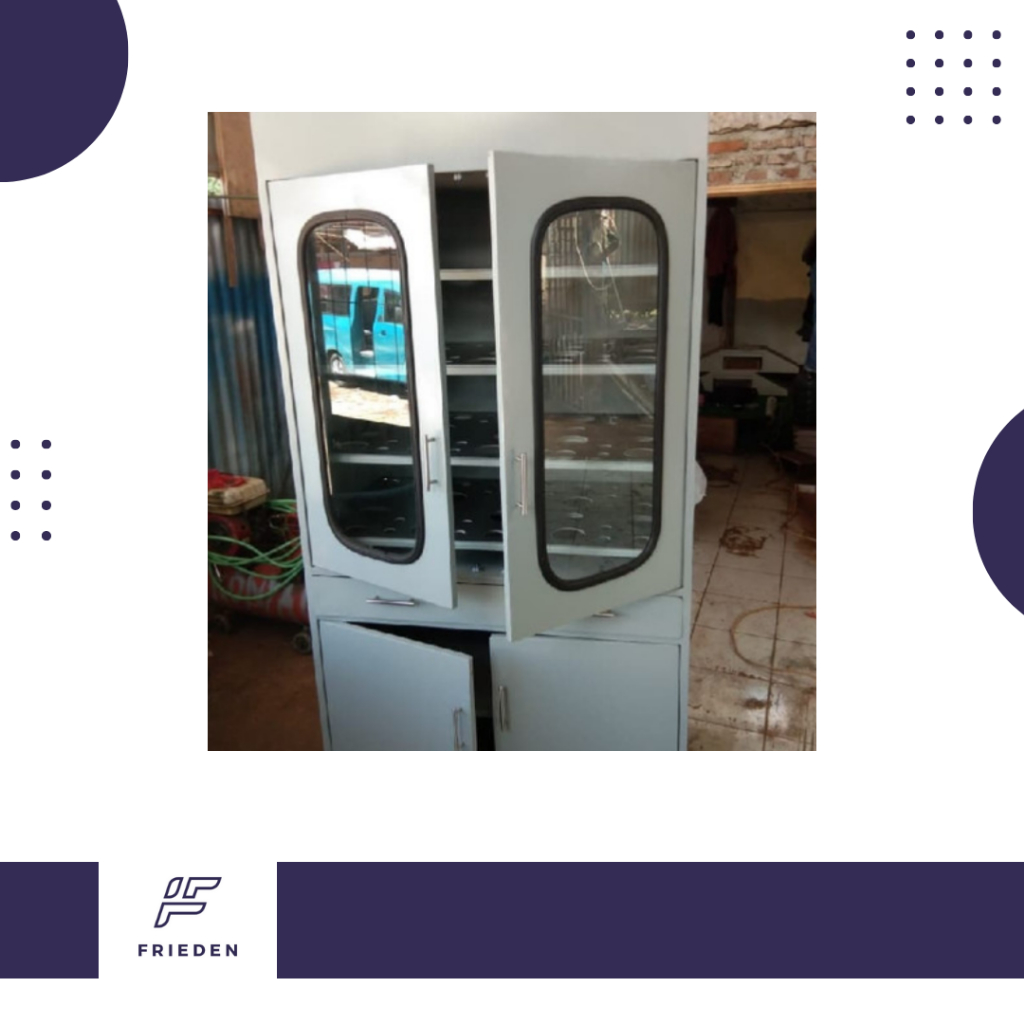 Lemari Penyimpanan Alat Laboratorium Besi