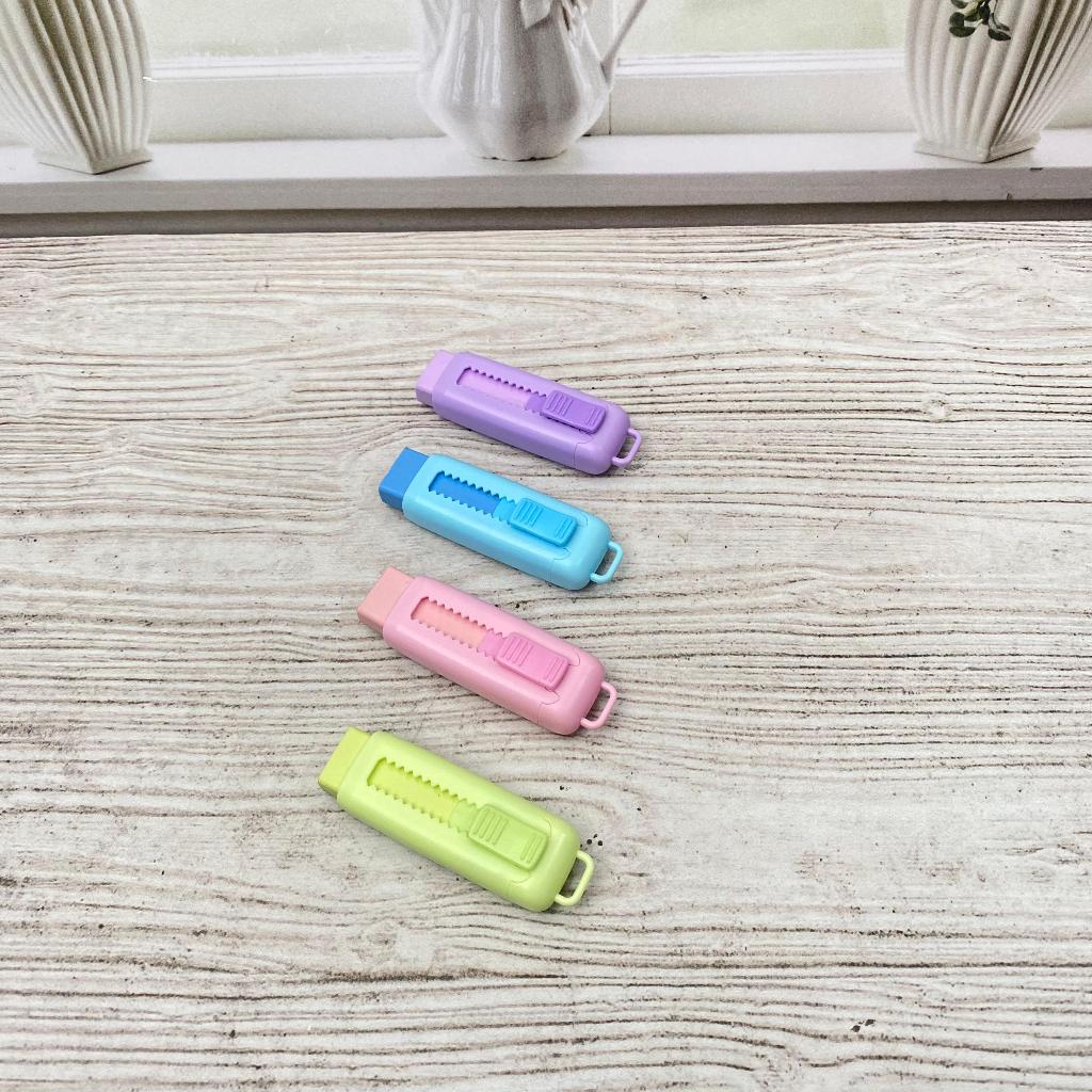 

Penghapus Sliding Model Warna Pastel Polos Cute Lucu Ready 4 Variant Warna / Penghapus model Cutter Imut Unik Warna Soft Alat Tulis Sekolah Terlengkap Harga Termurah Bisa Grosir dan COD
