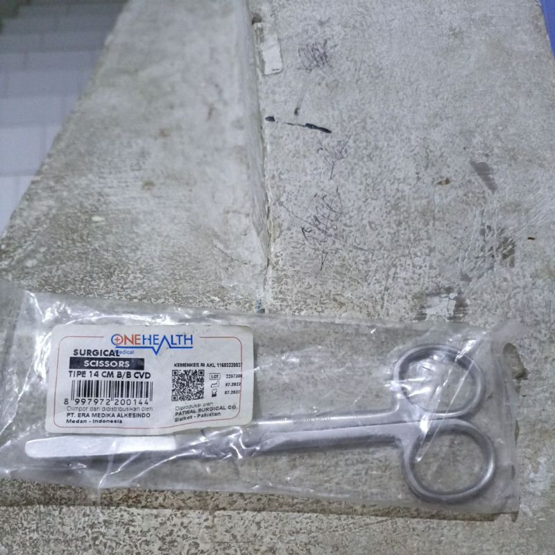 

Gunting tumpul - tumpul 14cm bengkok