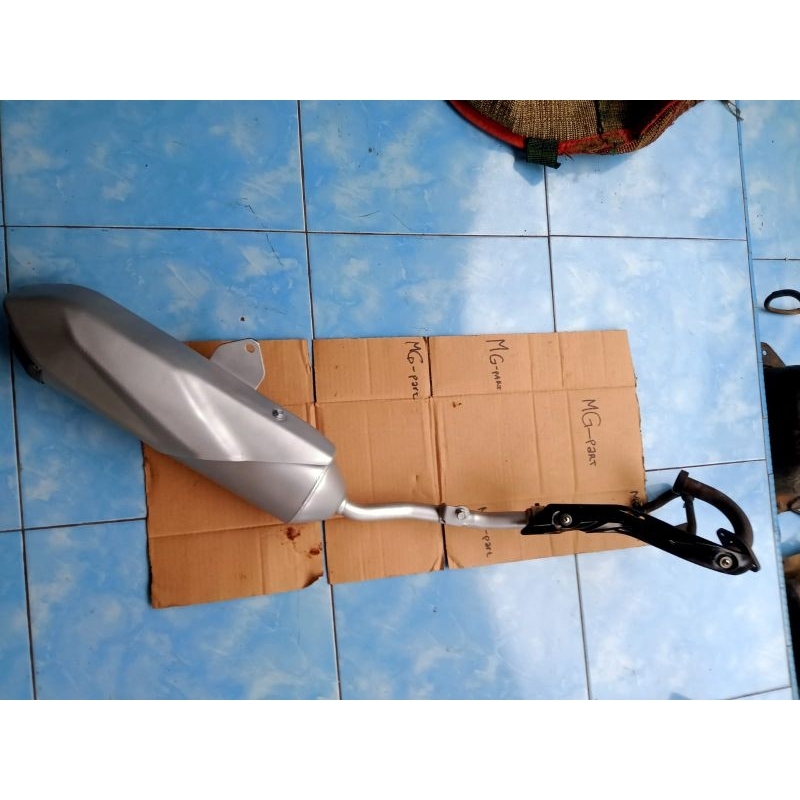 kenalpot setandar original pulset Kawasaki KLX kenalpot original kawasaki klx / DTRECKER 150cc asli 