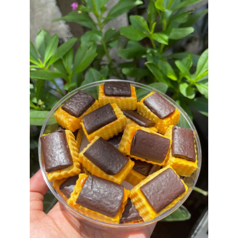 

KUKER LEBARAN/KUE KERING LEBARAN/VARIAN KUKER