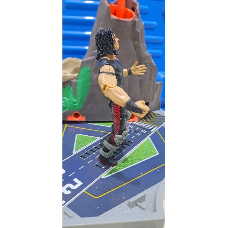 MAINAN FIGUR WCW STING