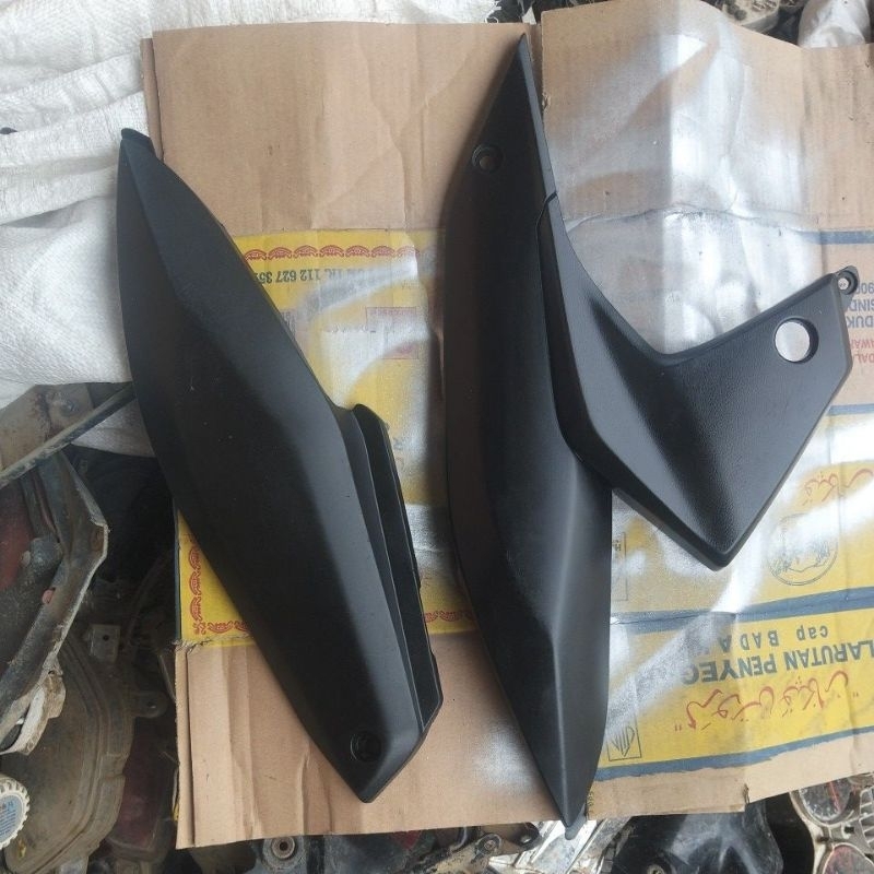 Cover Tutup Aki Sambung Kanan Kiri Revo Fit Fi Injeksi Original Second