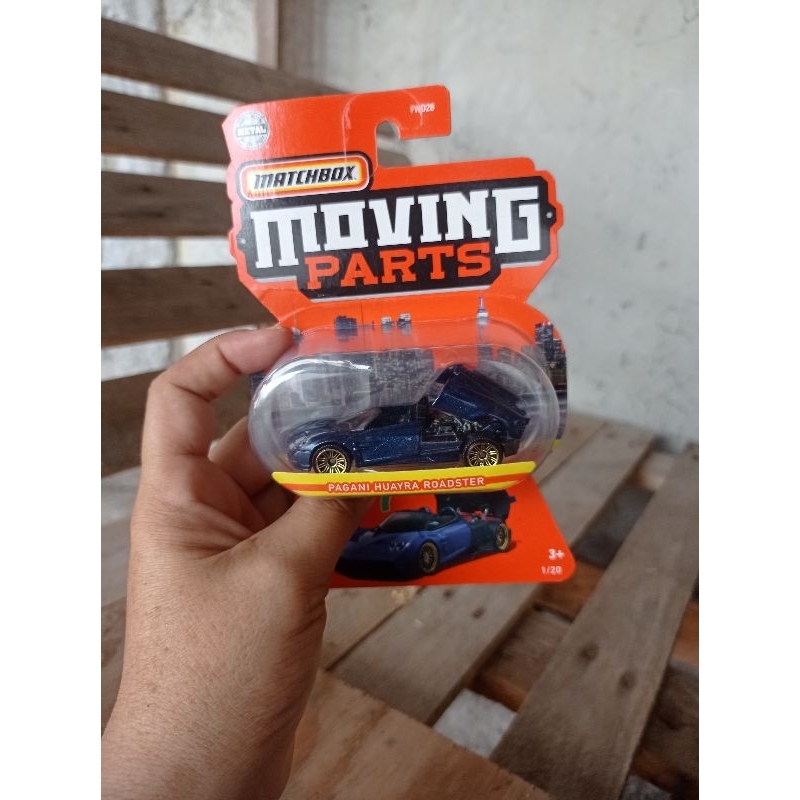 Matchbox Moving parts Pagani huayra roadster