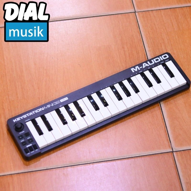 M-Audio Midi Controller Mini 32 Keys MK3  - USB Midi Controller Keyboard  - Controller Pad MAUDIO / 