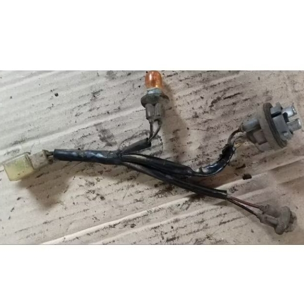 FITTING LAMPU REM BELAKANG MIO SMILE SPORTY SOUL ORI COPOTAN MOTOR