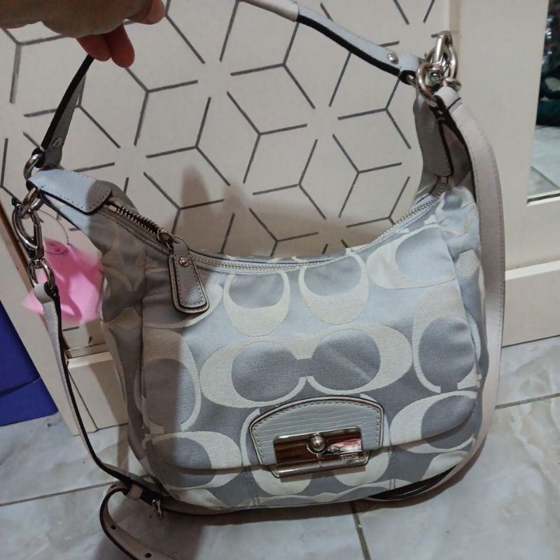 Tas Hobo dan Sling Cewek Bahan Canvas Mix Kulit Silver Coc* Seken Prelove