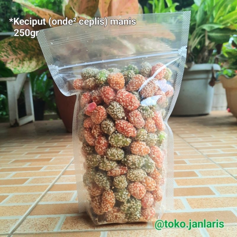 

Cemilan Keciput Manis (onde-onde ceplis) Renyah