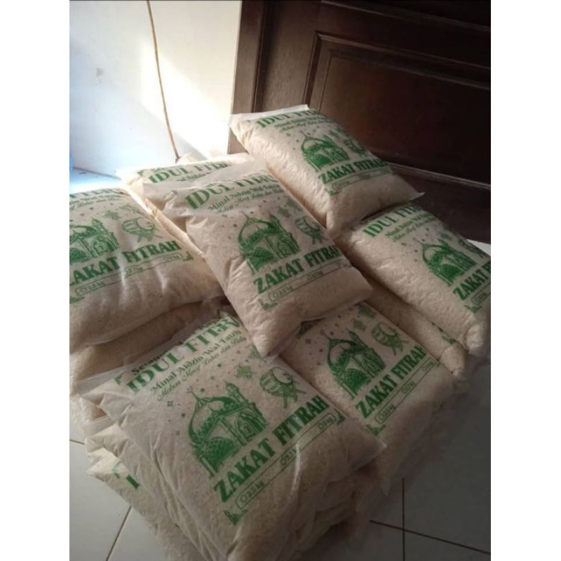 

BERAS ZAKAT IDUL FITRI 2,7KG