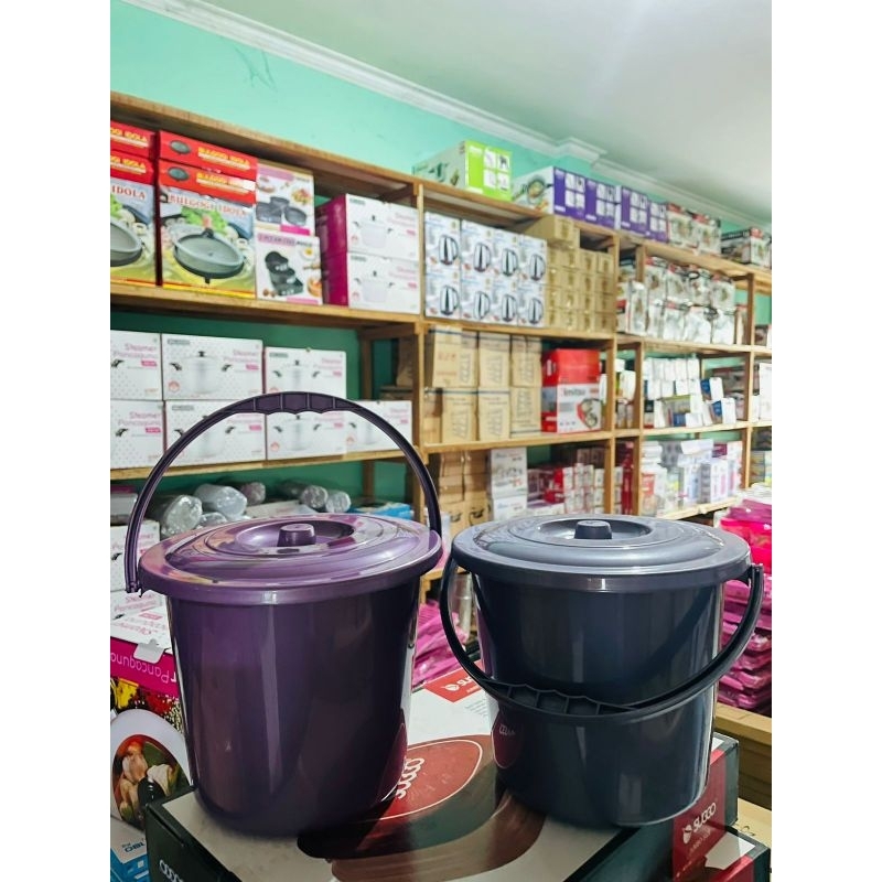 Ember plastik 2,5 liter / 3liter / 6,5liter + tutup hitam dan warna / ember timba hajatan