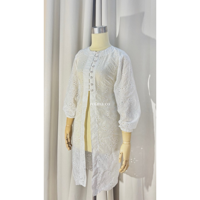 IYUMA | Kasih basic embroidery cotton tunic | Tunik Katbol
