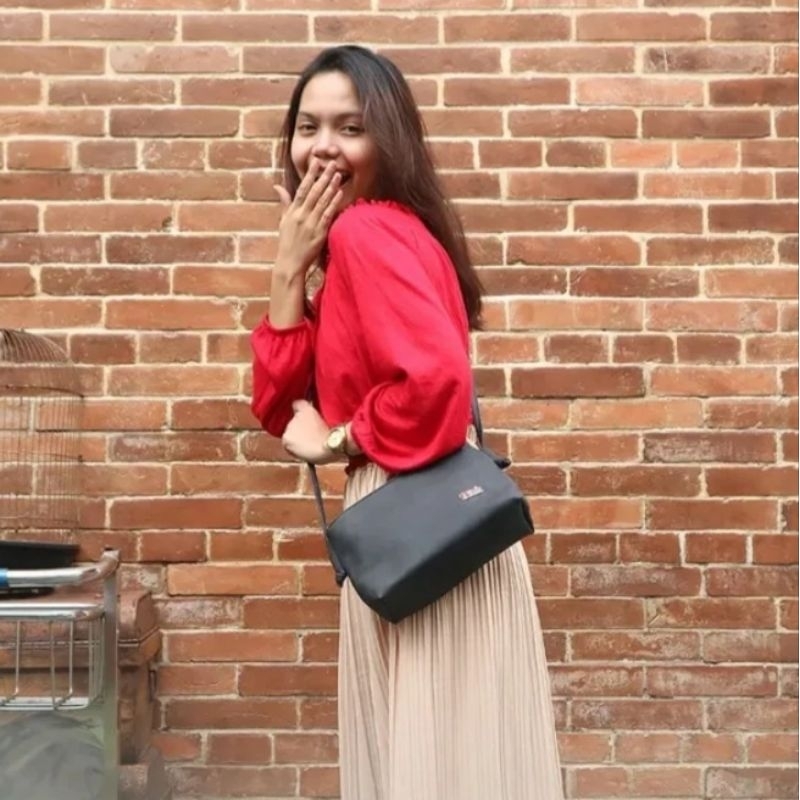 Tas Selempang Jihan Rumah Warna