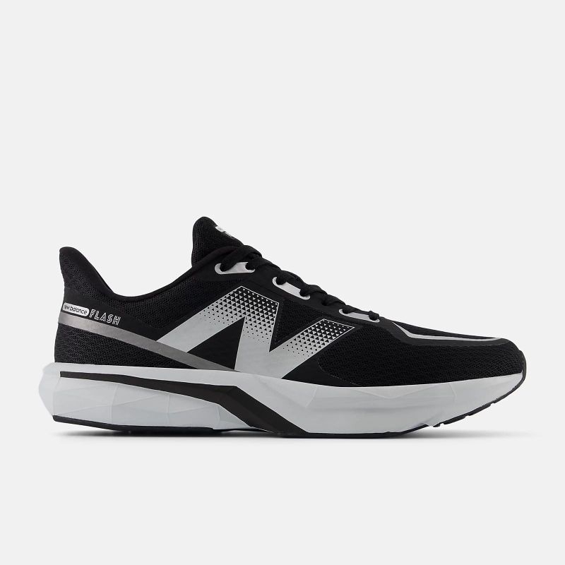 SEPATU RUNNING PRIA MURAH BIG SIZE 45 44.5 40 ORIGINAL NB DynaSoft FLASH v7 Black with White