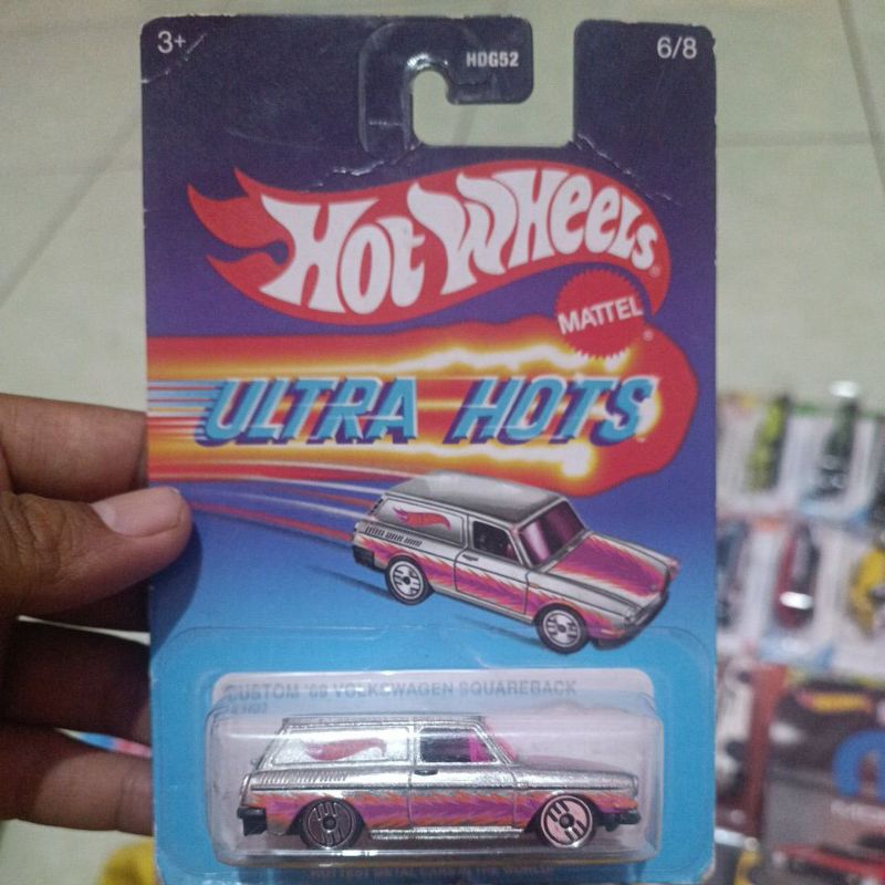 Hot wheels ultra hots custom 69 volkswagen squareback