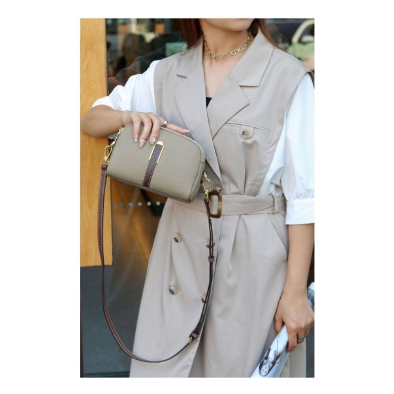 BIG SALE IZZA TAS SELEMPANG DAN BAHU WANITA SLING BAG ORGANIZER MULTIFUNGSI TEMPAT HP DAN UANG