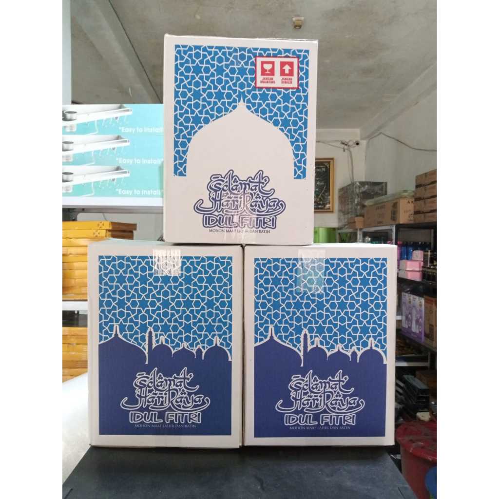

Kardus Parcel Lebaran 35cm x 25cm x 25 cm Per 1pcs