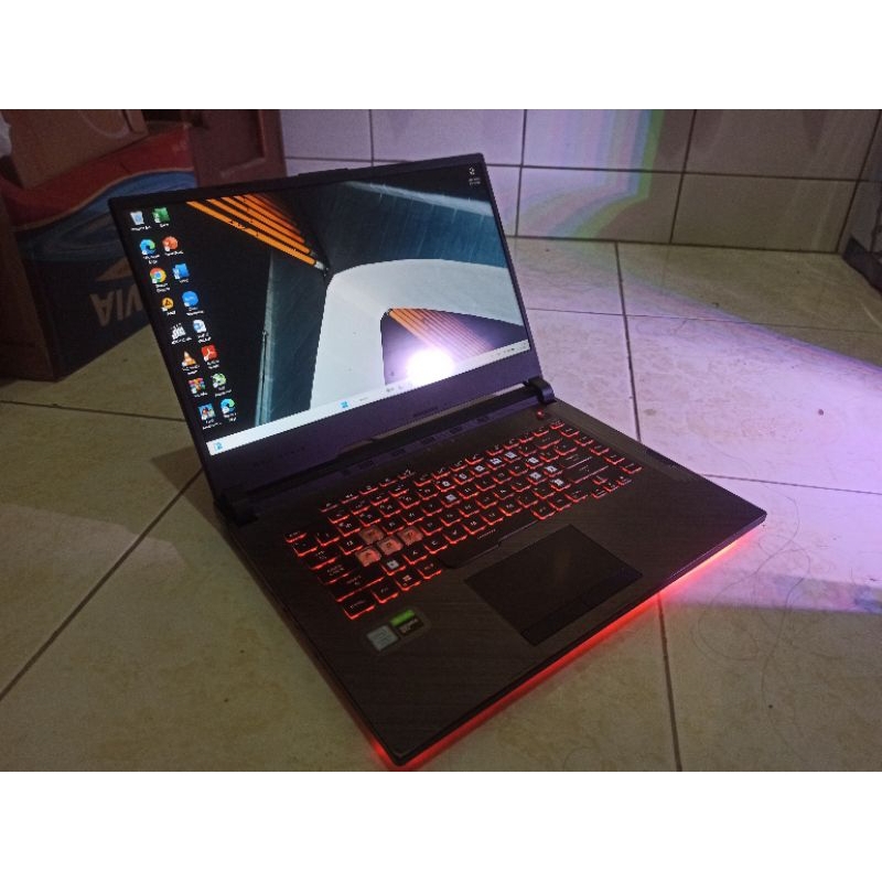 ASUS ROG STRIX G531GT Processor Intel core i5-9300 VGA Nvidia Gerfoce GTX1650 4gb RAM 8GB SSD 512GB