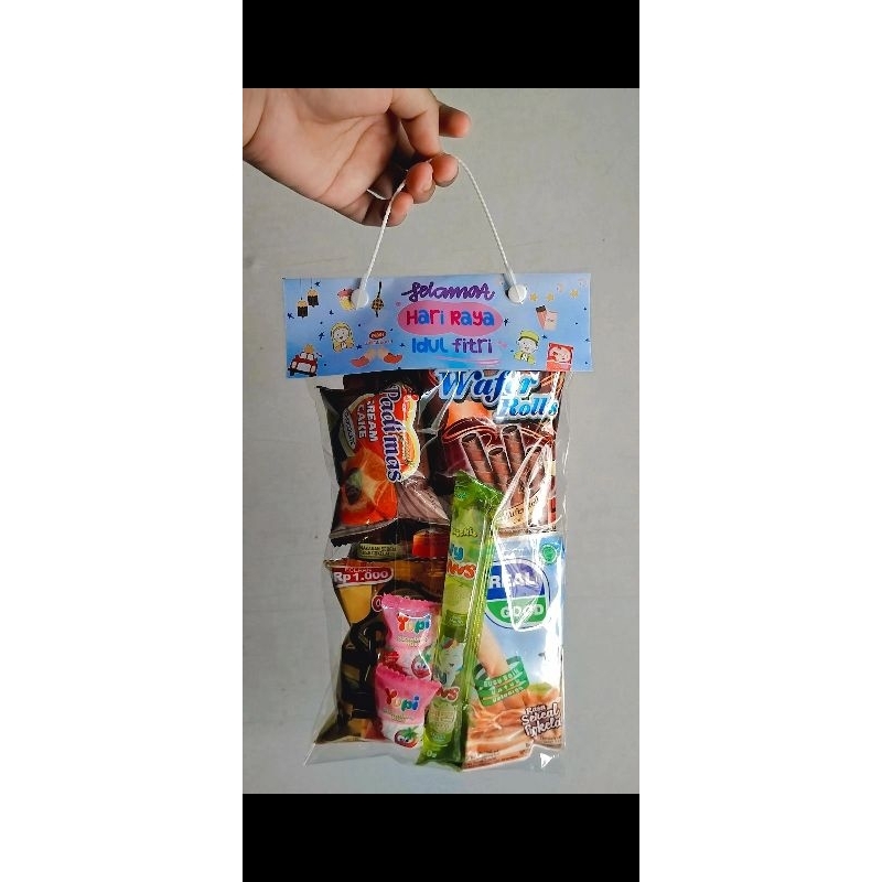 

HAMPERS SNACK LEBARAN / ULTAH