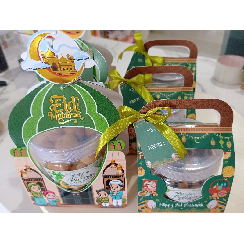 

Hampers Lebaran Hampers Idul Fitri tas jinjing kue kering hadiah untuk keluarga teman saudara orang tua bingkisan hadiah parcel parsel tembilahan Riau Pekanbaru