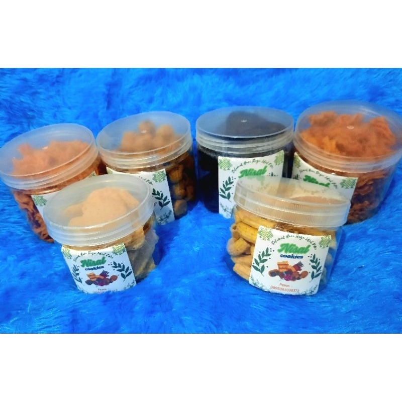 

Paket kue lebaran