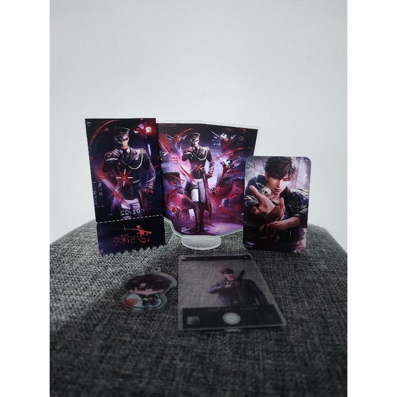 Love and Deepspace Caleb acrylic set