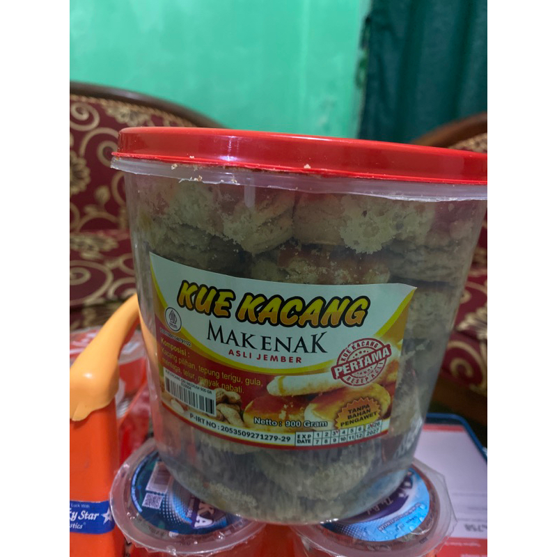 

kue kacang makenak