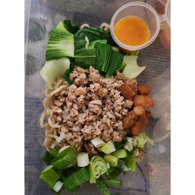 

Bakmi pesanan cik lie