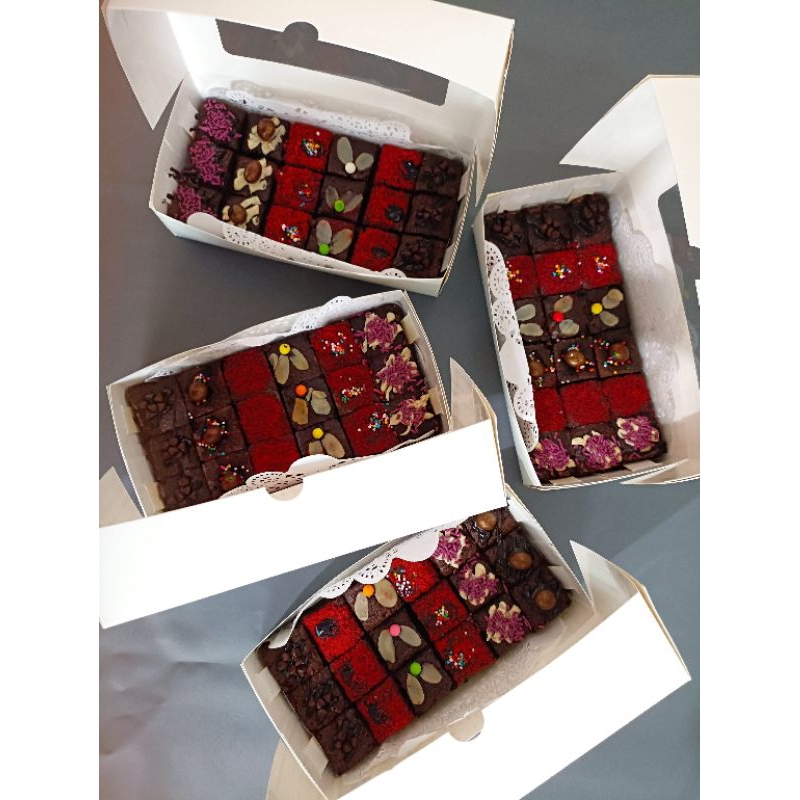 

Hampers Lebaran Idul Fitri By @radentabakery.id