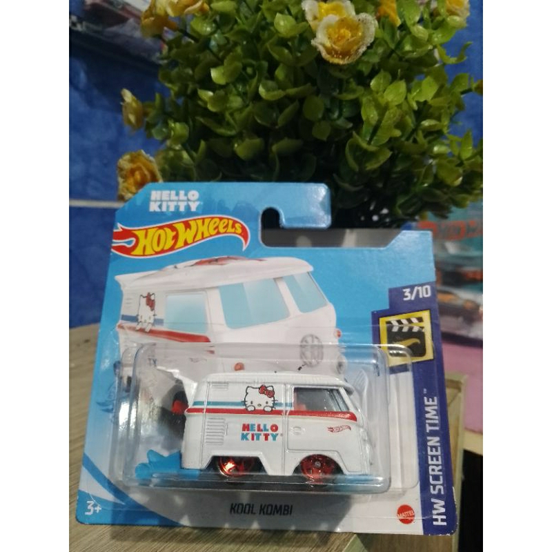 Hot Wheels Volkswagen Kool Kombi Hello Kitty Putih Short Card