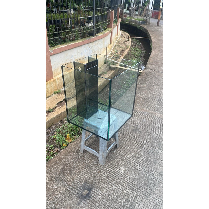 AQUARIUM KACA FILTER BELAKANG UKURAN 50x50x60cm