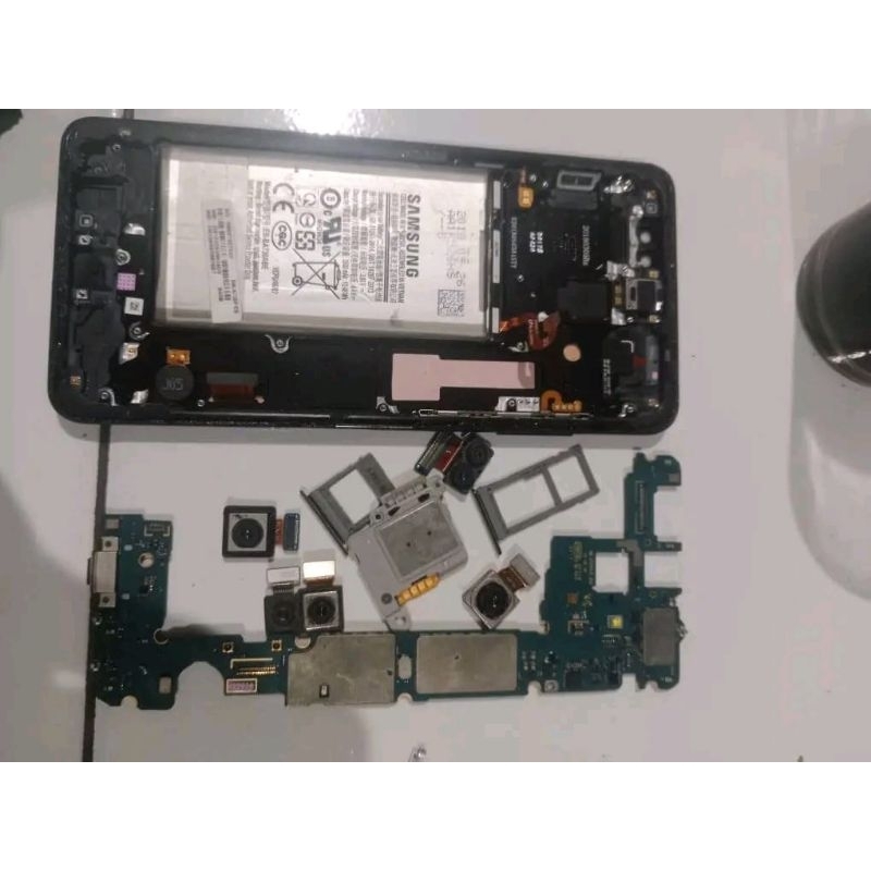 minusan/matotan Samsung a8+