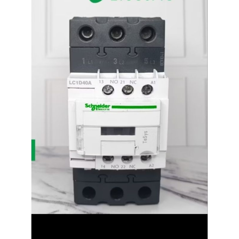 Kontaktor Schneider LCID40 220V SIAP PAKAI