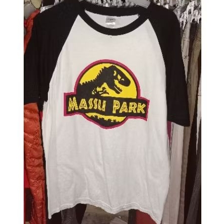 Kaos Jurassic Park Gildan