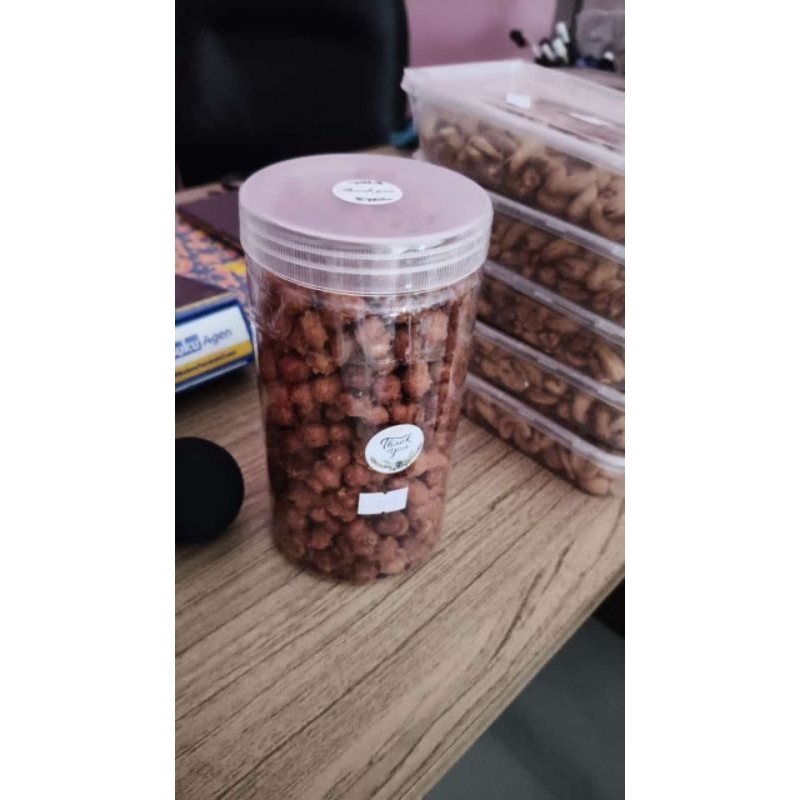 

KACANG DISKO MAKASSAR TOPLES 1000ML FULL