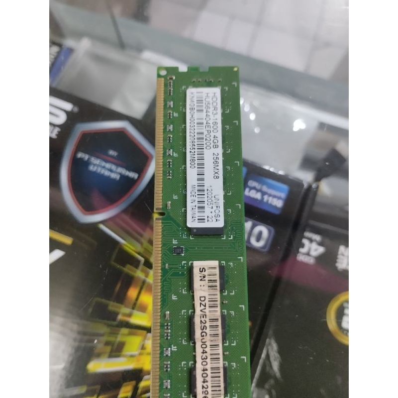 Memory Komputer//Ram DDR3 4GB PC10600