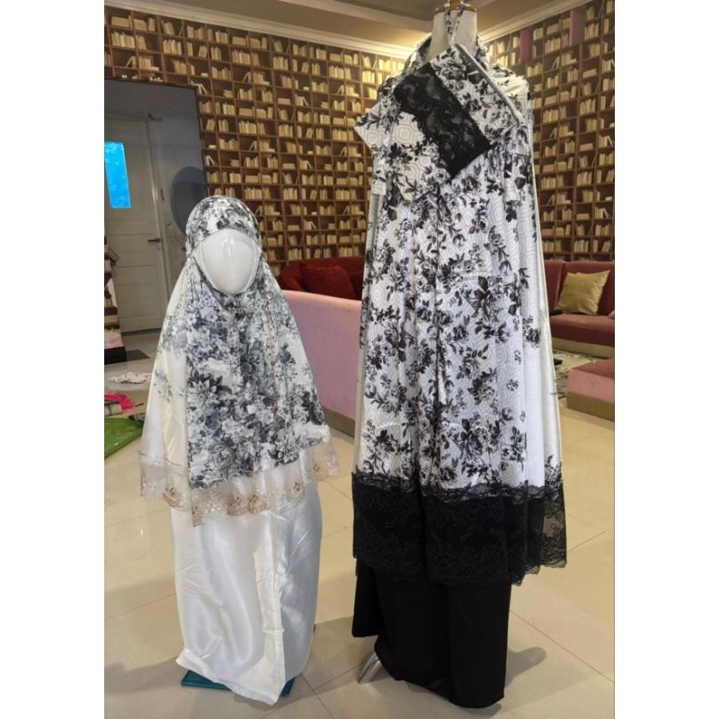 Mukenah Premium Satin Silk Motif Dewa dan Anak