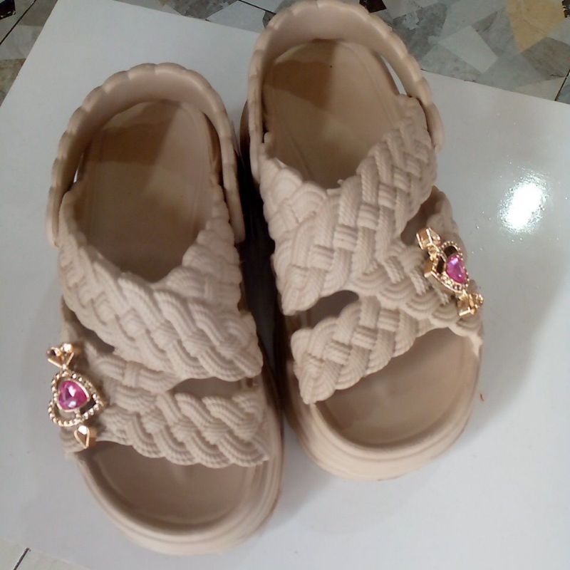 sandal wedges wanita  kepang tali belakang ala Korea