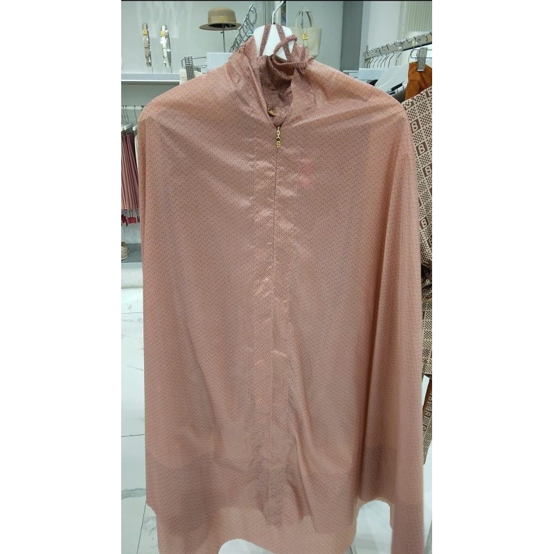 Dusty rose Tapis de Fleur Capsule Prayer RobeButtonscarves baru dan siap kirim beauty
