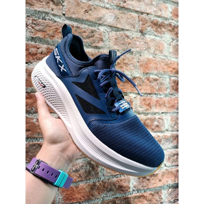 Skechers Go Run Elevate