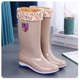 Sepatu Boots Karet Wanita