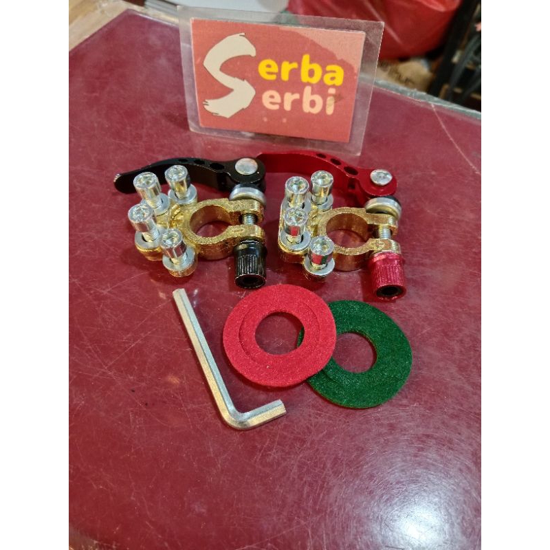 [SET KEPALA AKI KUNINGAN]Klem terminal aki mobil + kunci