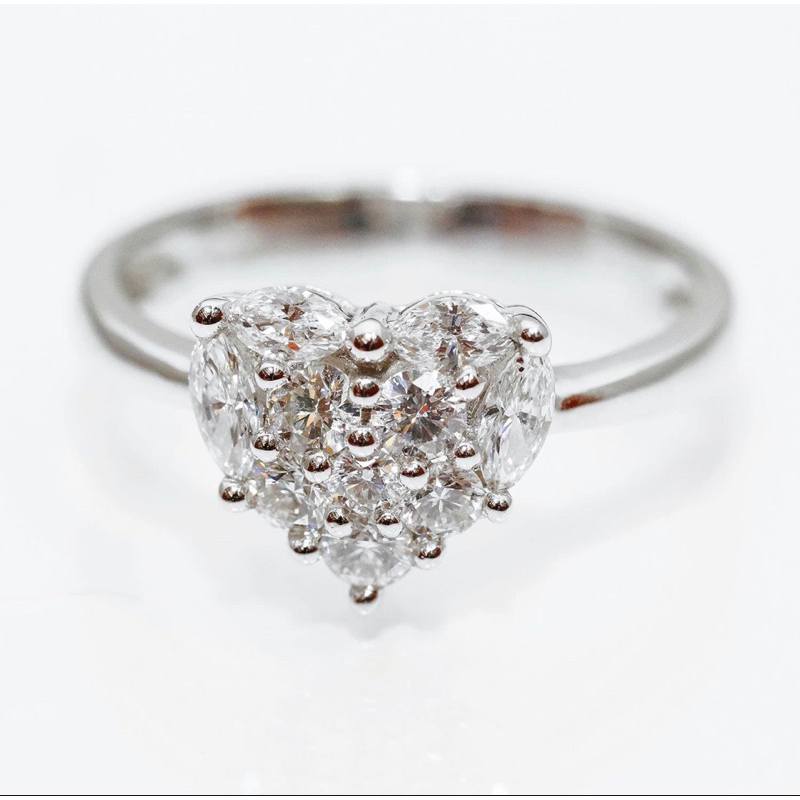 Cincin Berlian Hati Emas putih 18K/750
