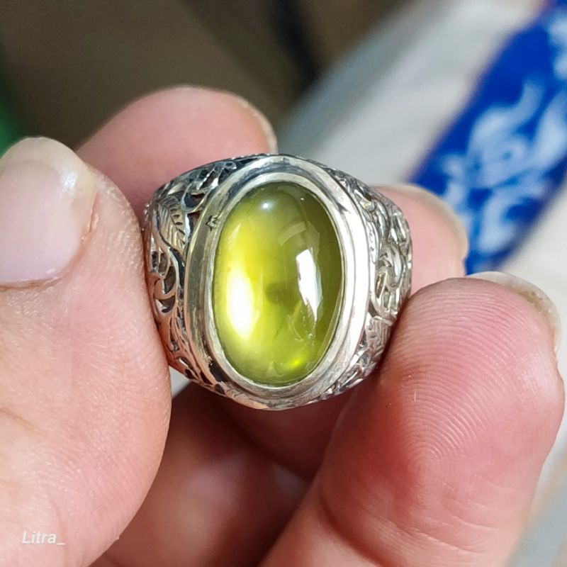 code 65. Batu cincin natural idocrase aceh.