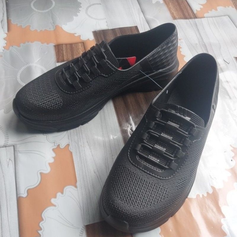 cuci gudang sepatu pria pansus karet ym g2514 hitam