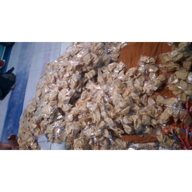 

Rentengan Kerupuk Puli. Rp 500