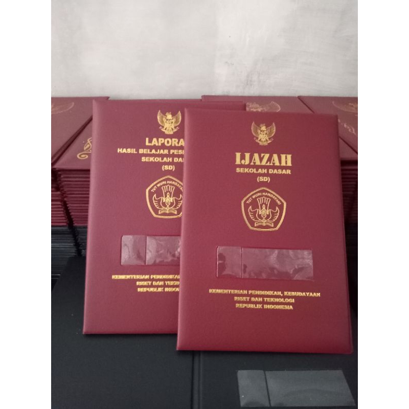 

Cover Ijazah Sekolah Dasar || Sampul Ijazah SD || Map Ijazah SD (Umum)